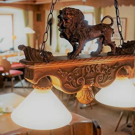 Historisches Genusshotel Loewen 肖普海姆