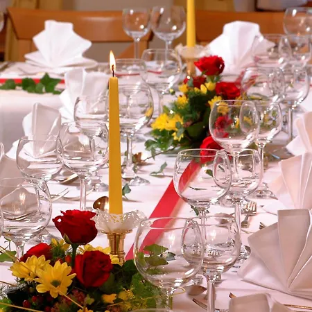 Historisches Genusshotel Loewen 肖普海姆