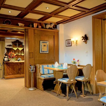 宾馆 Historisches Genusshotel Loewen