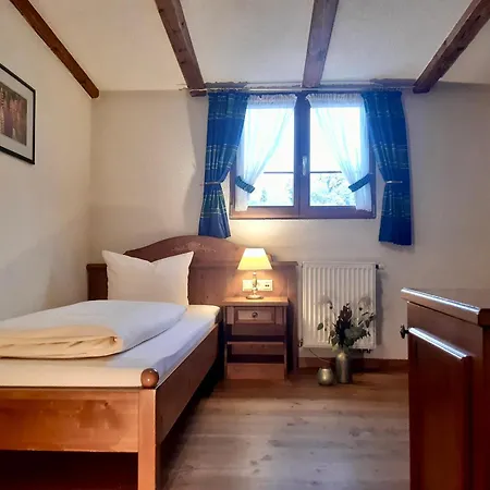 宾馆 Historisches Genusshotel Loewen 肖普海姆