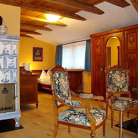 Historisches Genusshotel Loewen 3* שופהיים