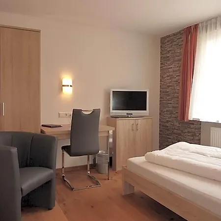 Historisches Genusshotel Loewen שופהיים
