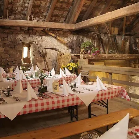 Historisches Genusshotel Loewen Locanda 3*