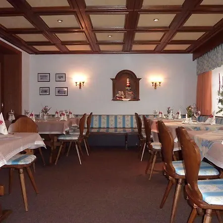 Historisches Genusshotel Loewen 肖普海姆