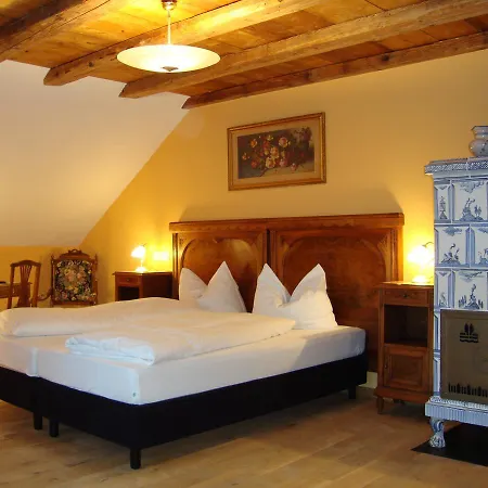 宾馆 Historisches Genusshotel Loewen 3*