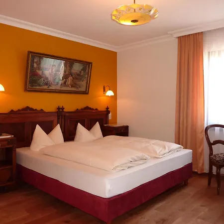 Historisches Genusshotel Loewen 3* 肖普海姆