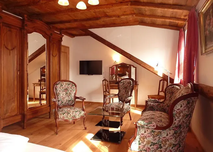 Historisches Genusshotel Loewen Мини-отель